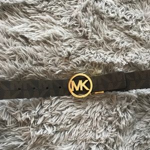 Michael kors reversible belt